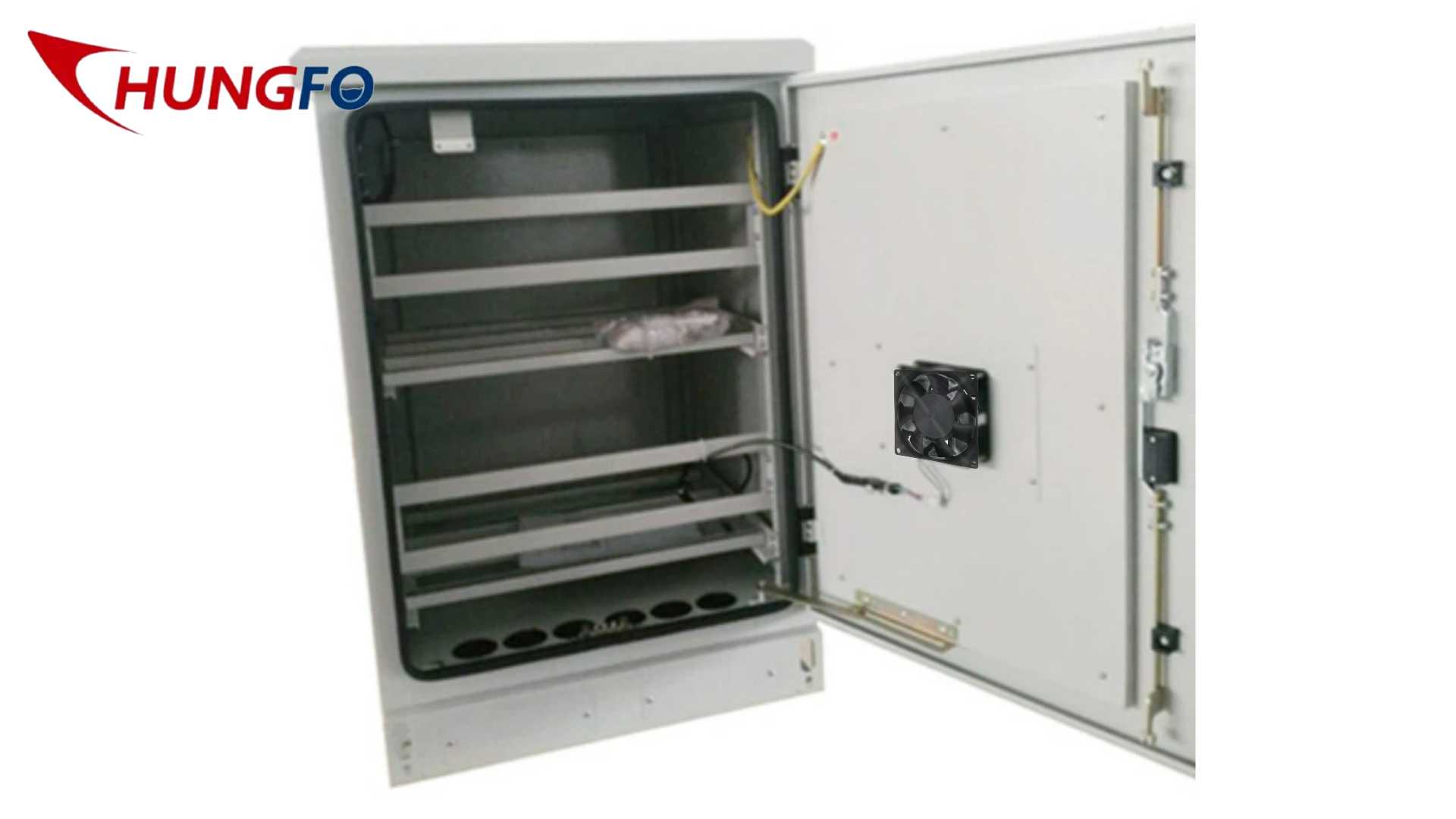 How Can Outdoor Solar Cabinets Maintain Stable Cooling? A Solar Laboratory Fan Application Case in Poland