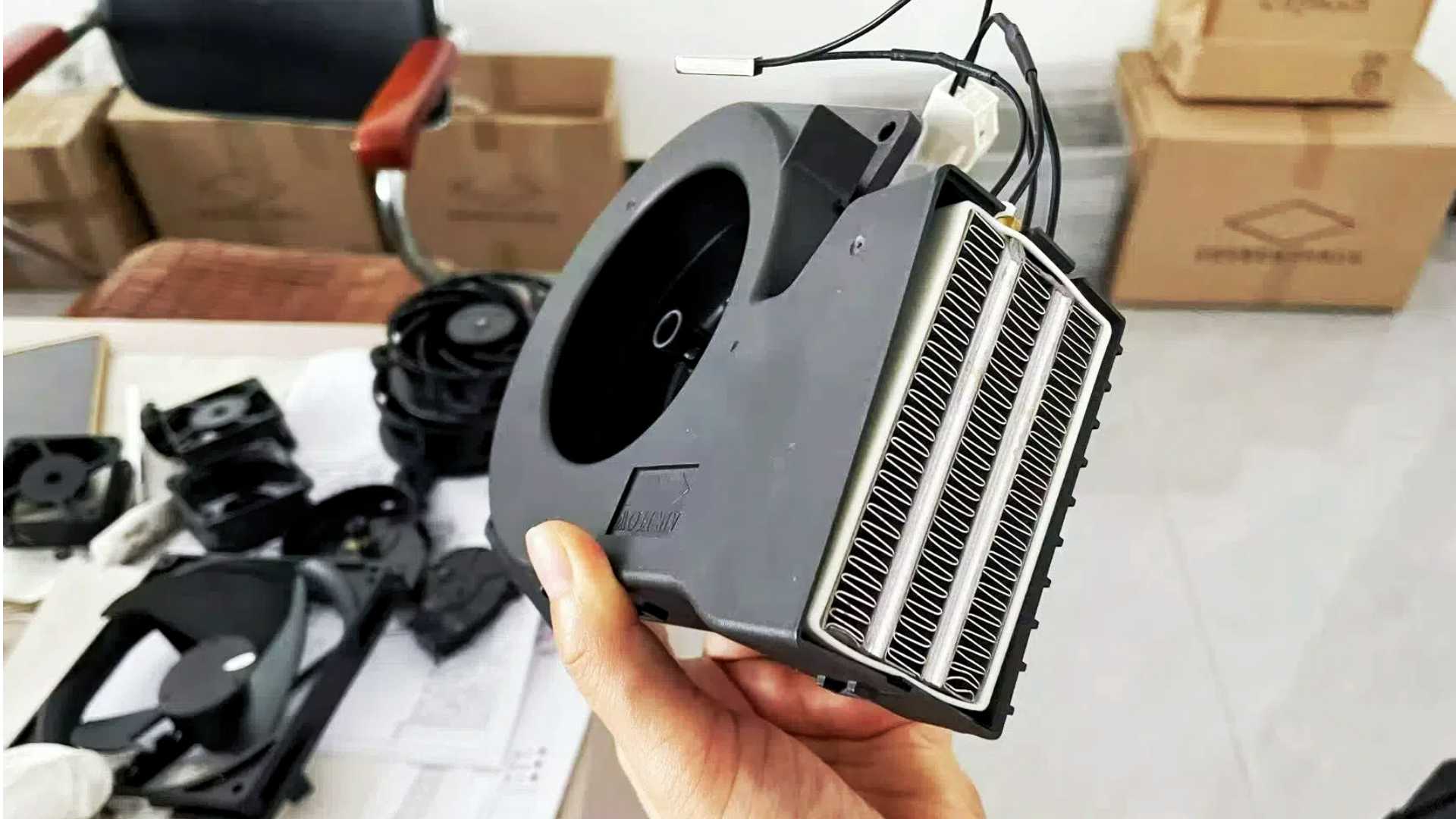 Can a DC Fan Run on AC?